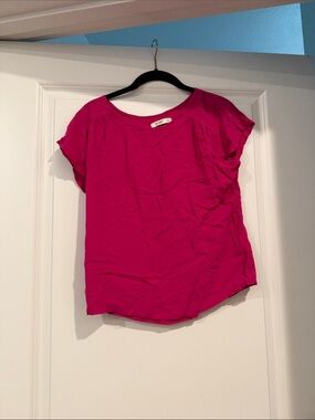 Old Navy Bright Pink Women's Short Sleeve Blouse